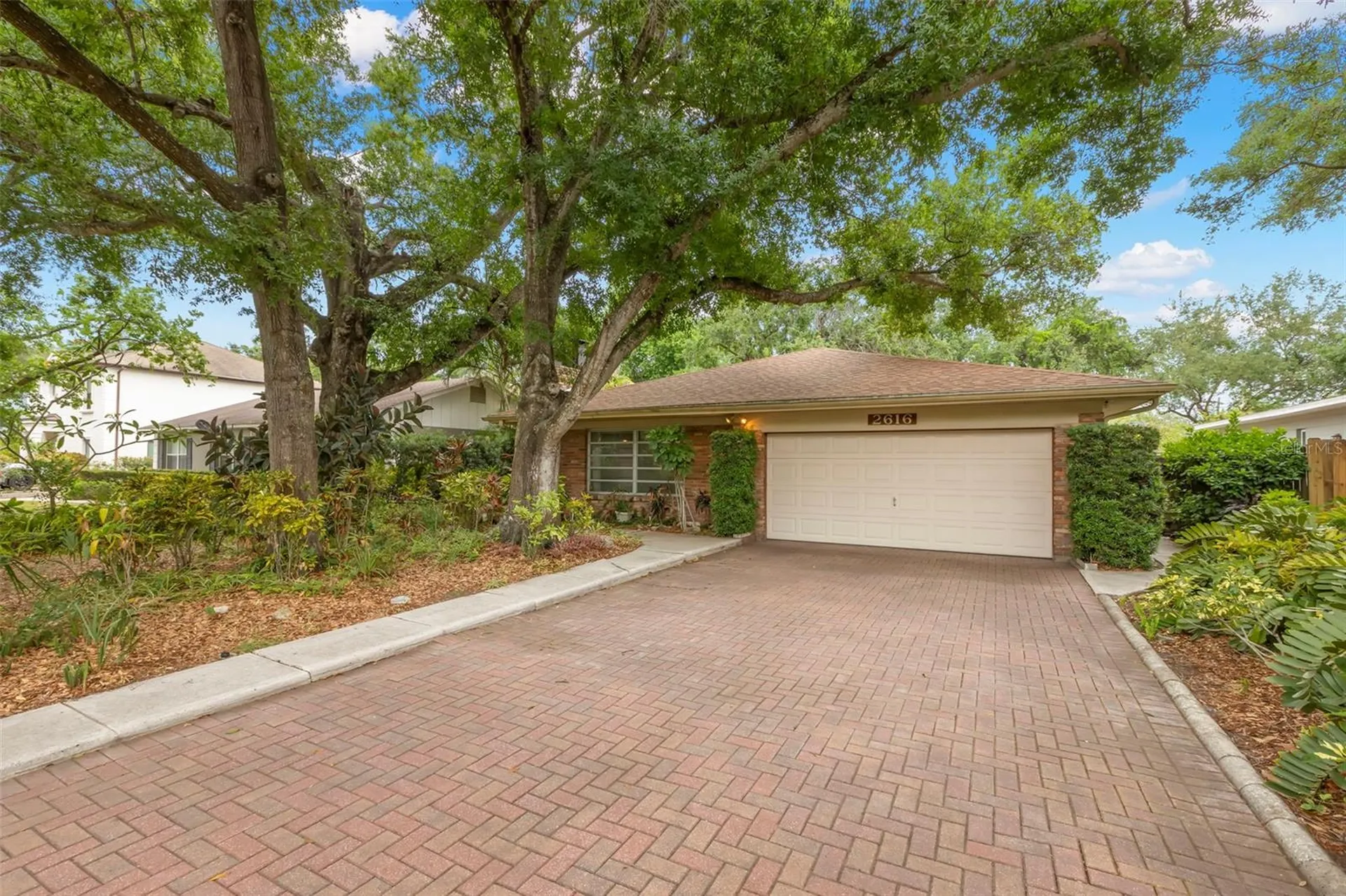 2616 Toronto Tampa FL 33629