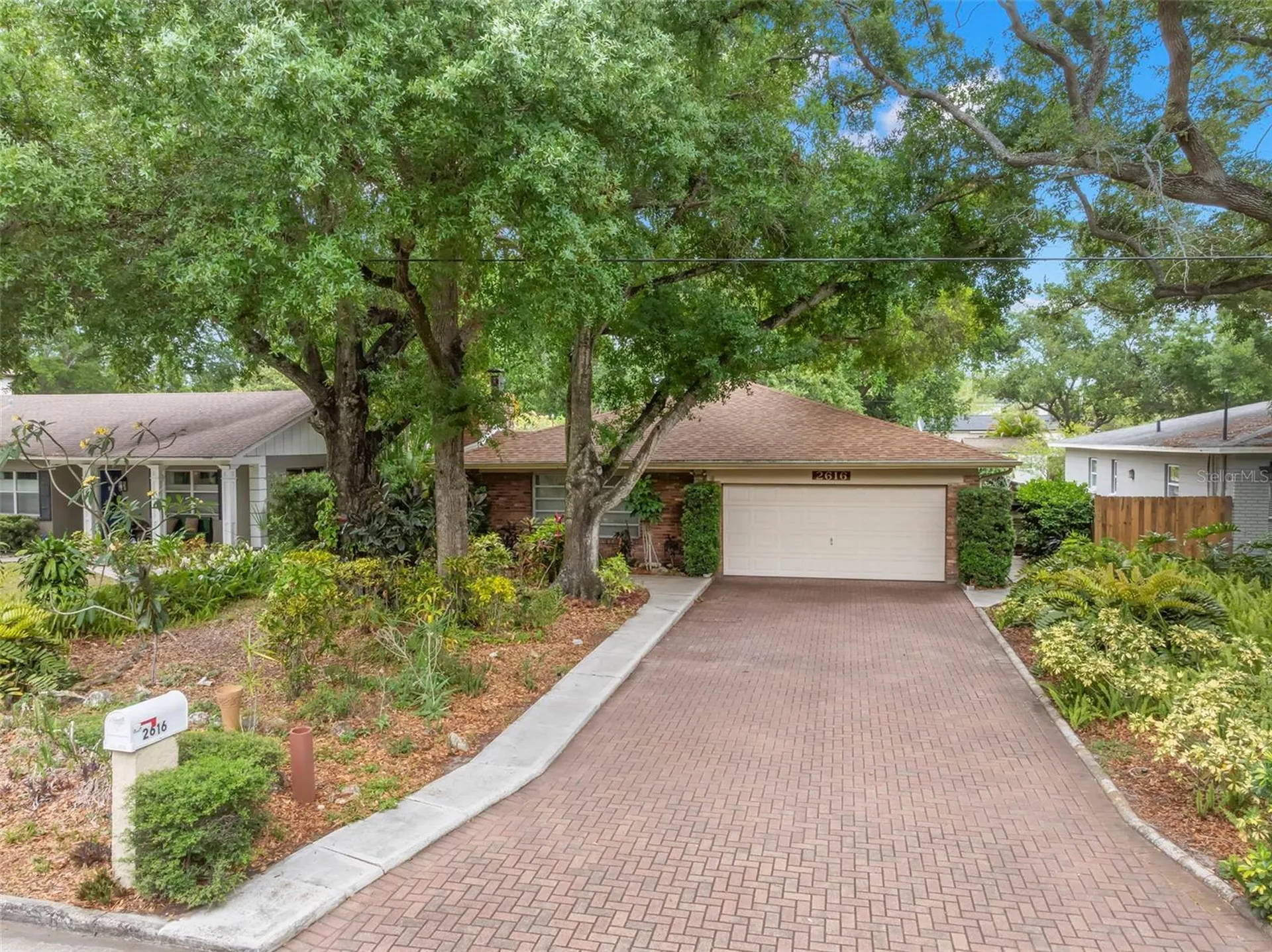 2616 Toronto Tampa FL 33629