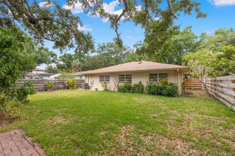 2616 Toronto Tampa FL 33629