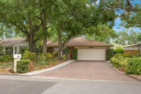 2616 Toronto Tampa FL 33629