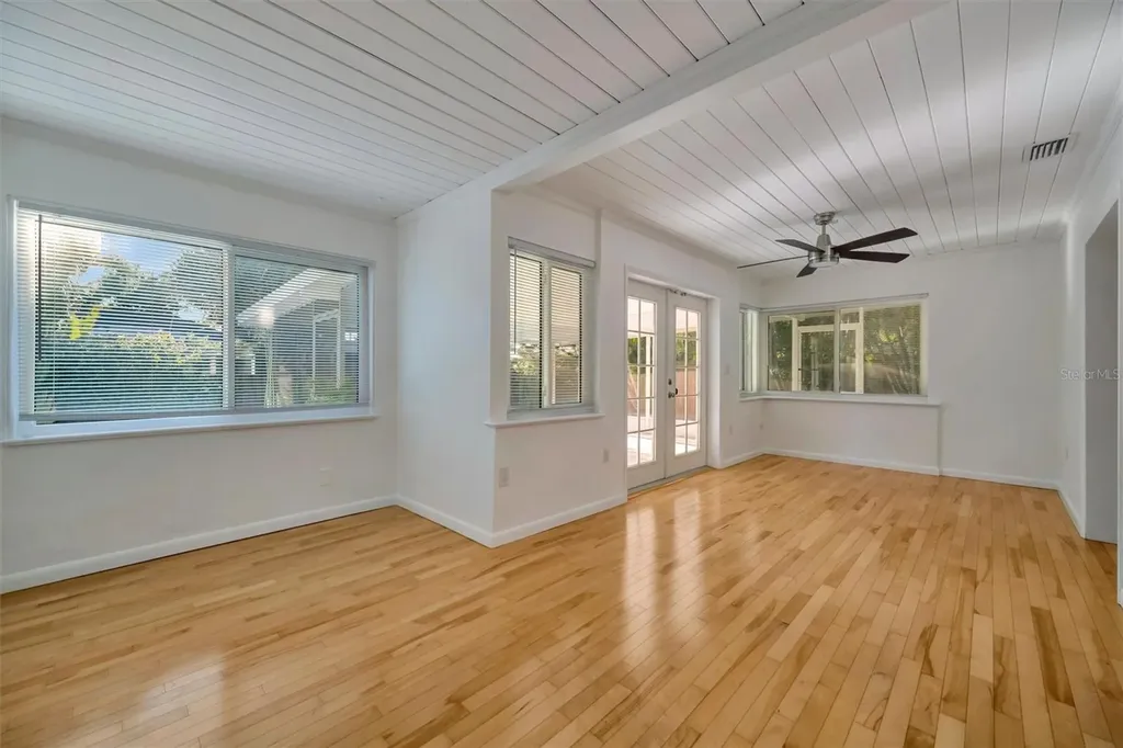 5015 Eastchester Drive Sarasota FL 34234