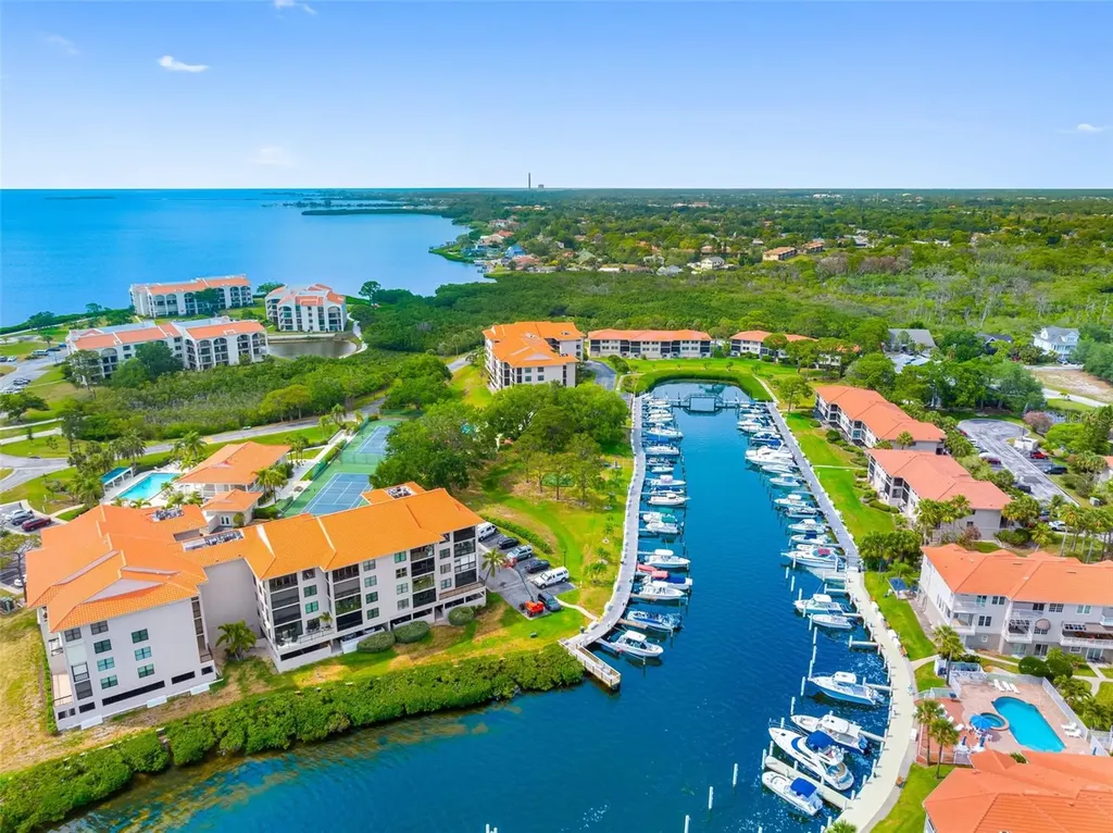 1804 Mariner Drive Tarpon Springs FL 34689