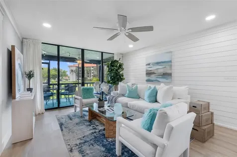 1804 Mariner Drive Tarpon Springs FL 34689