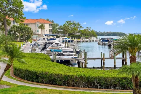 1804 Mariner Drive Tarpon Springs FL 34689