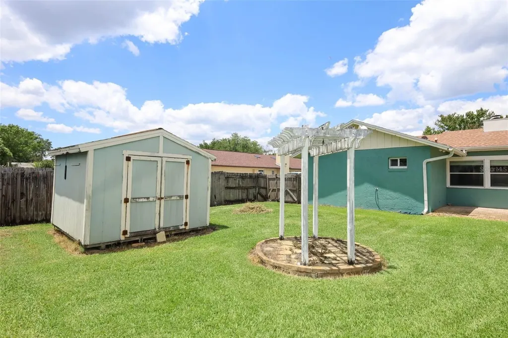 8852 El Prado Avenue Orlando FL 32825