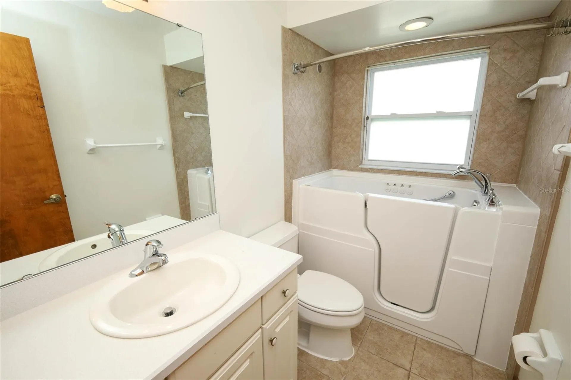 8852 El Prado Avenue Orlando FL 32825