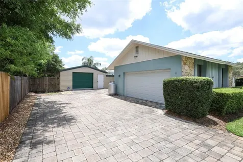 8852 El Prado Avenue Orlando FL 32825