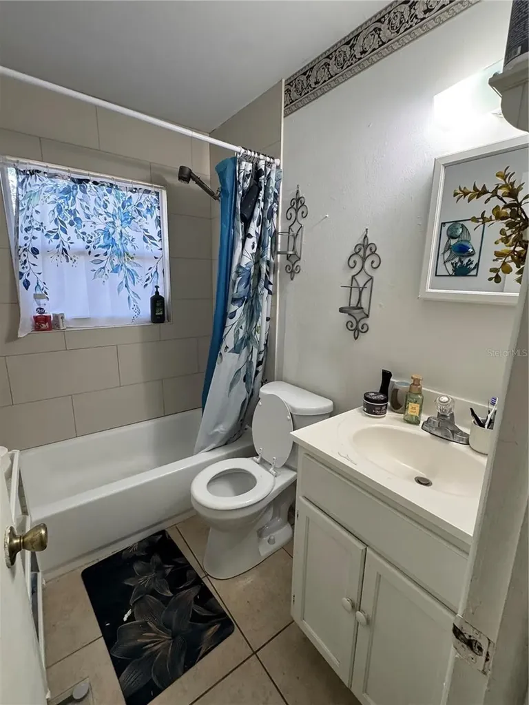 201 E Buchanon Avenue Orlando FL 32809