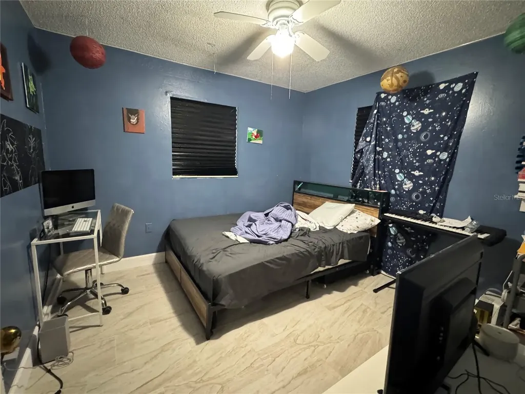 201 E Buchanon Avenue Orlando FL 32809