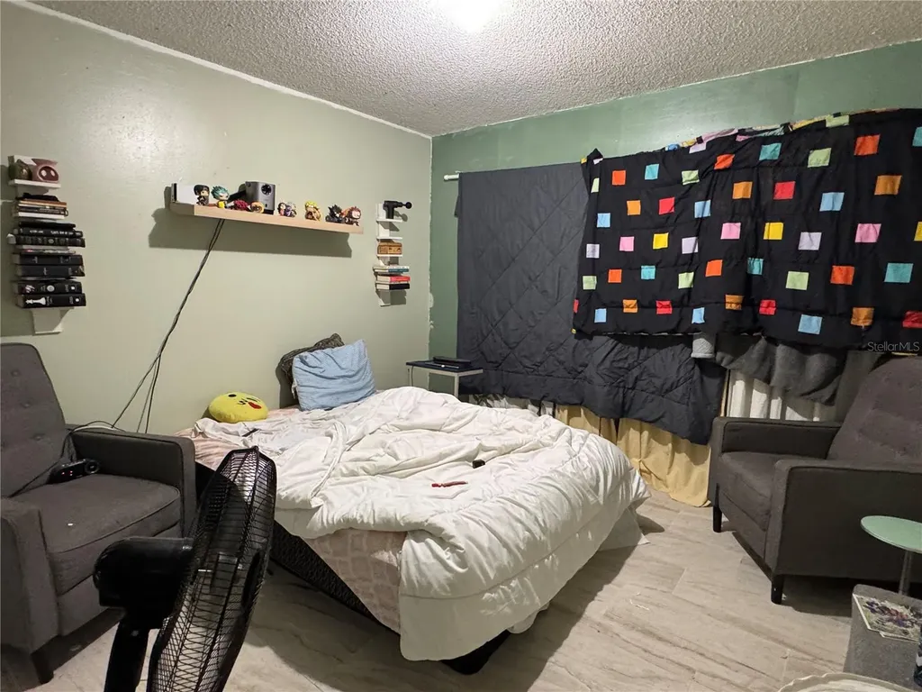 201 E Buchanon Avenue Orlando FL 32809