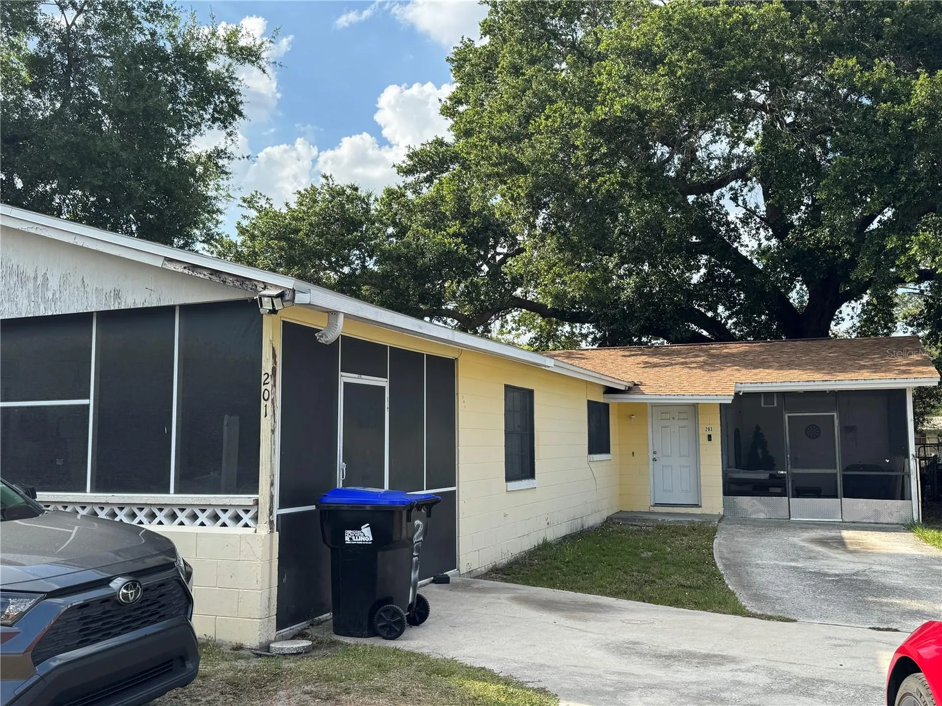 201 E Buchanon Avenue Orlando FL 32809