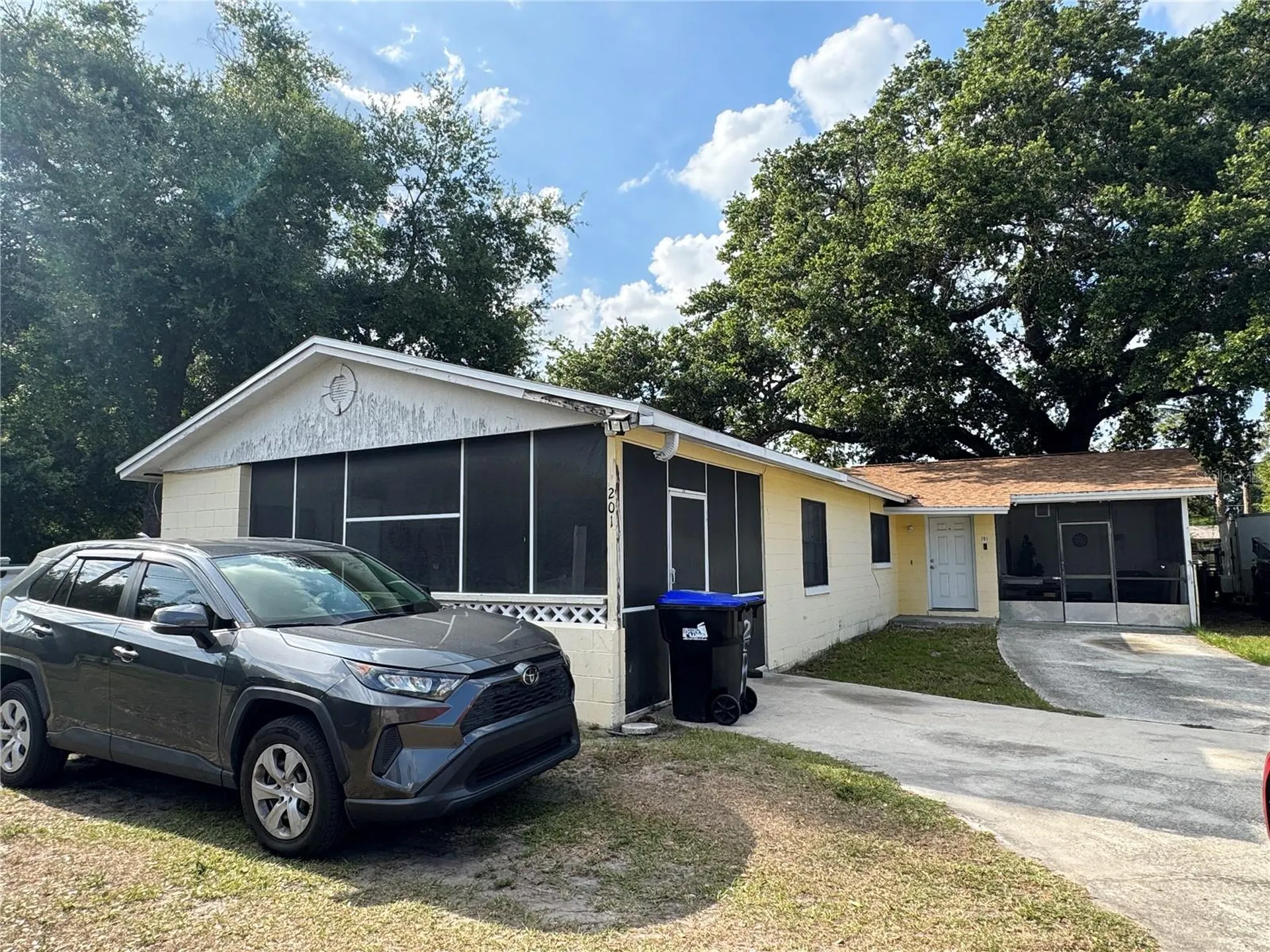 201 E Buchanon Avenue Orlando FL 32809