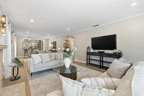 101 26th Avenue NE St Petersburg FL 33704