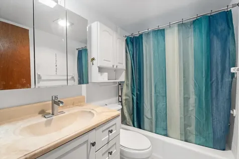 2326 Canal Drive Bradenton FL 34207
