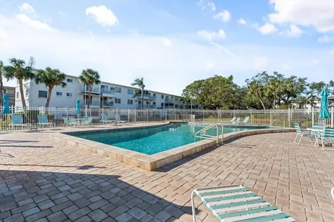 2326 Canal Drive Bradenton FL 34207