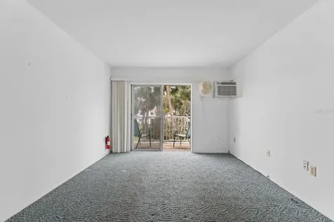 2326 Canal Drive Bradenton FL 34207