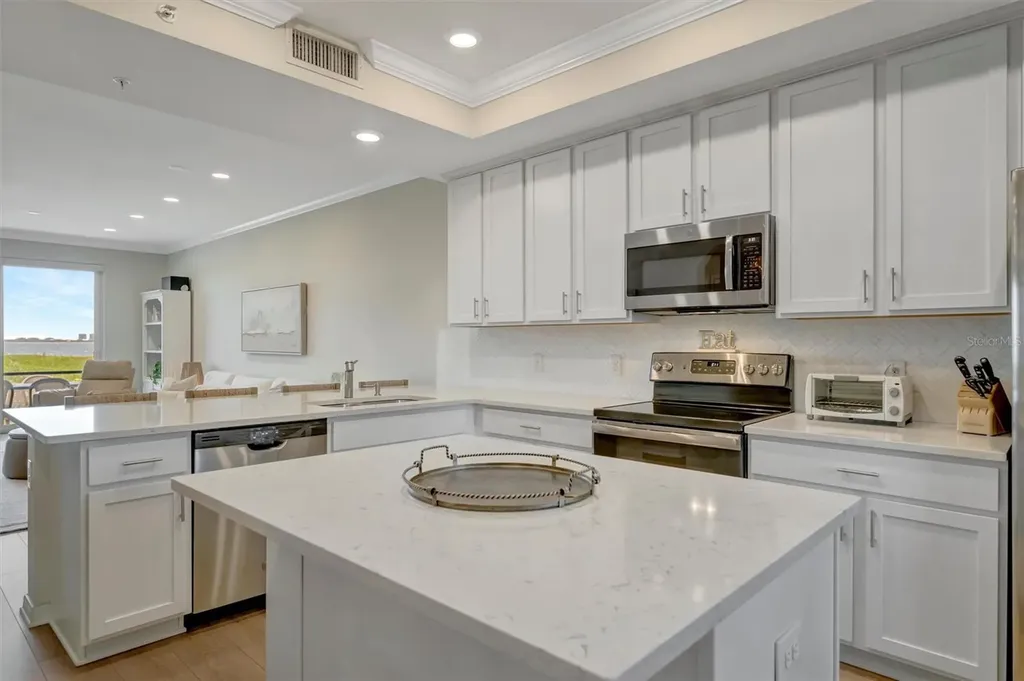 850 Tidewater Shores Loop Bradenton FL 34208