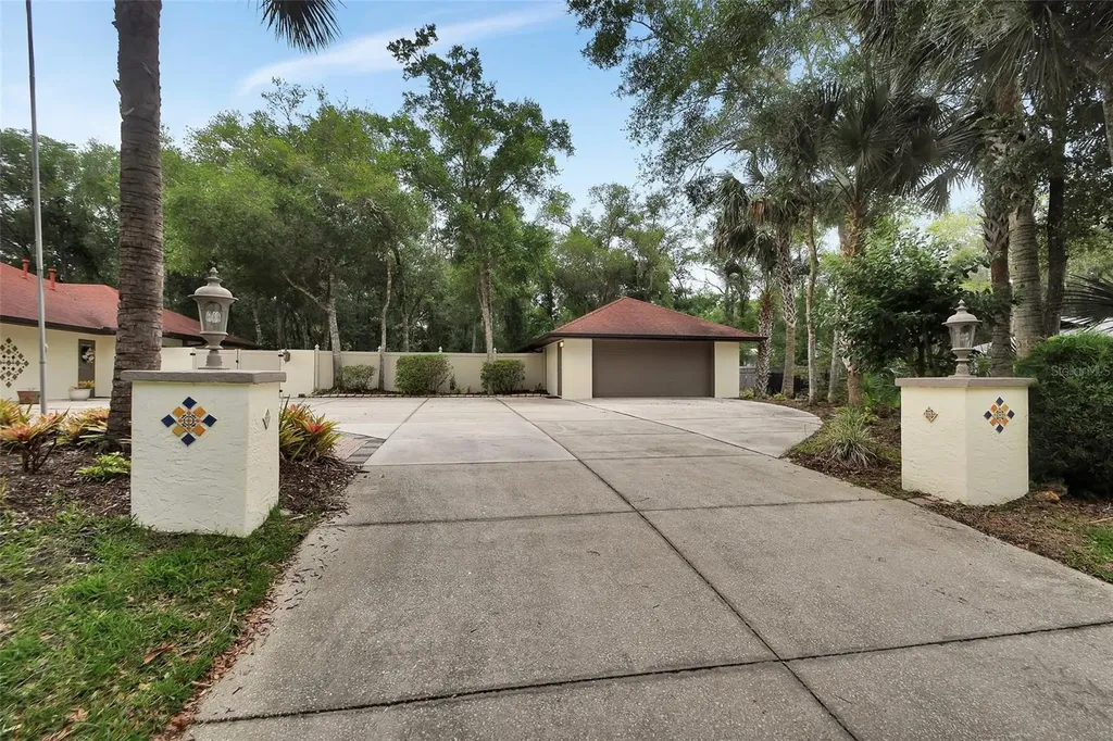 2575 Glen Drive New Smyrna Beach FL 32168