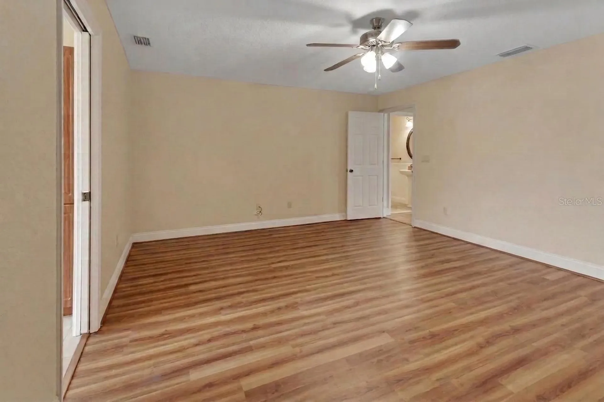 2575 Glen Drive New Smyrna Beach FL 32168
