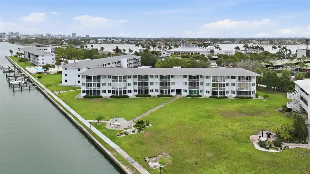769 John Ringling Boulevard Sarasota FL 34236