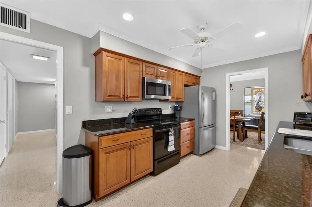 1201 Fordham Drive Sun City Center FL 33573