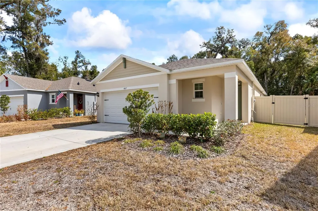407 Pelham Park Drive Deland FL 32720