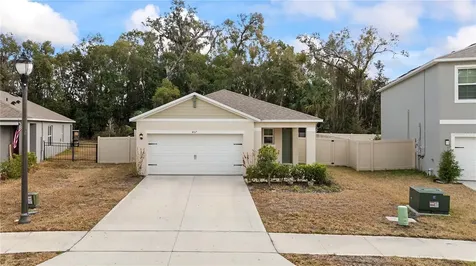 407 Pelham Park Drive Deland FL 32720