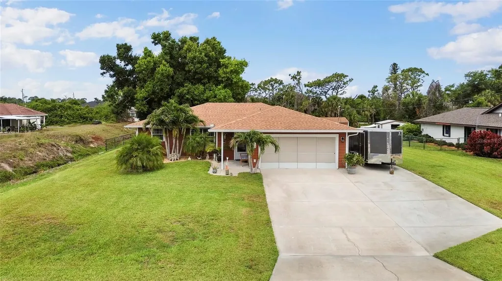7515 Spinnaker Boulevard Englewood FL 34224