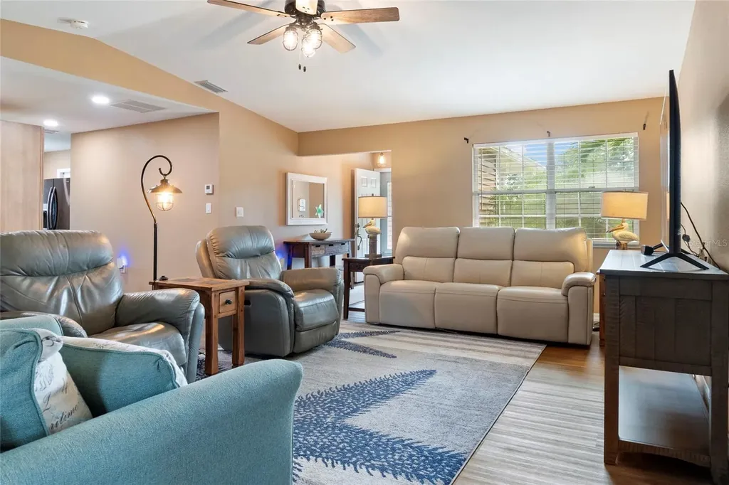 7515 Spinnaker Boulevard Englewood FL 34224
