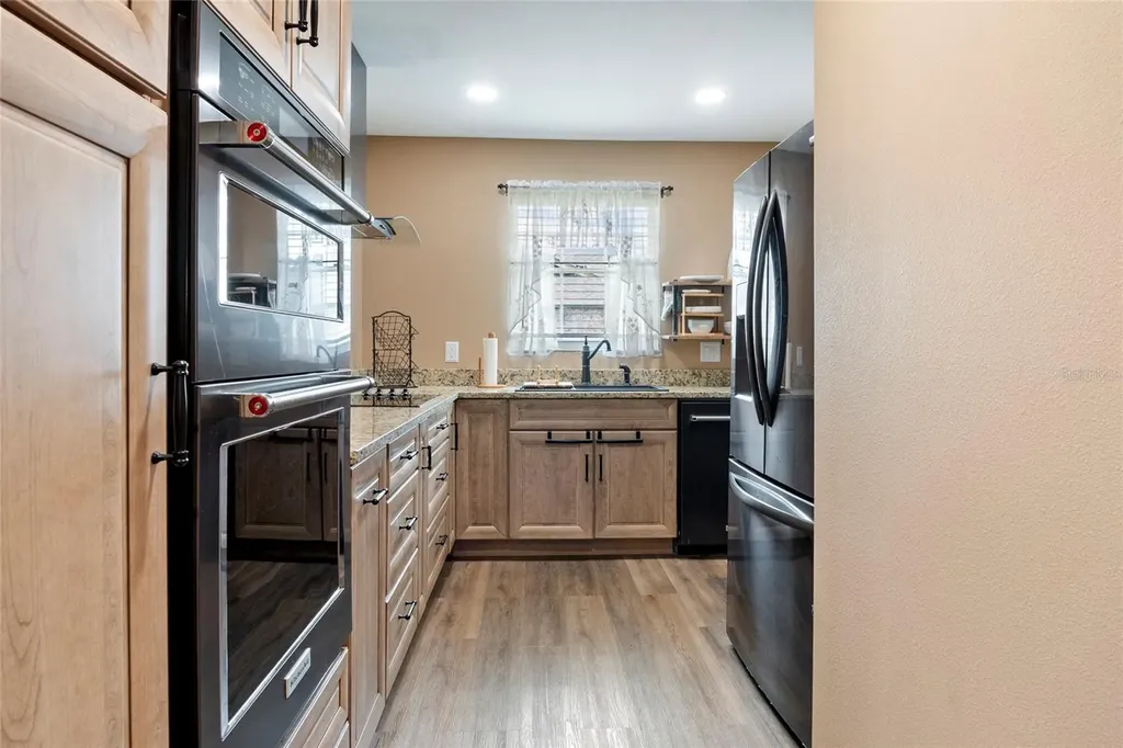 7515 Spinnaker Boulevard Englewood FL 34224