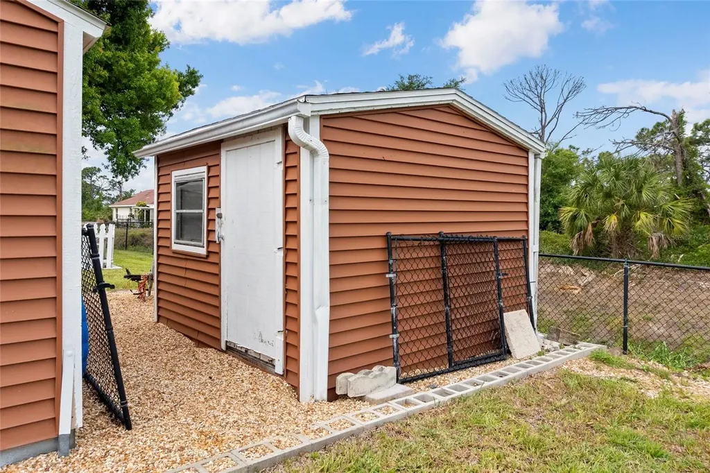 7515 Spinnaker Boulevard Englewood FL 34224