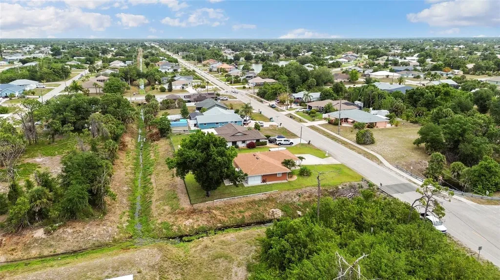 7515 Spinnaker Boulevard Englewood FL 34224
