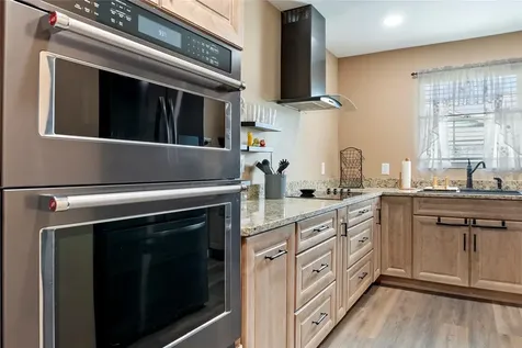 7515 Spinnaker Boulevard Englewood FL 34224
