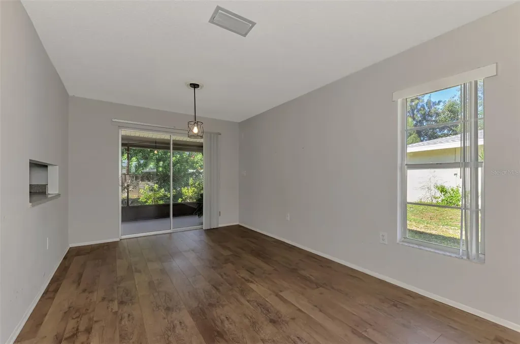 3360 Ramblewood Drive S Sarasota FL 34237