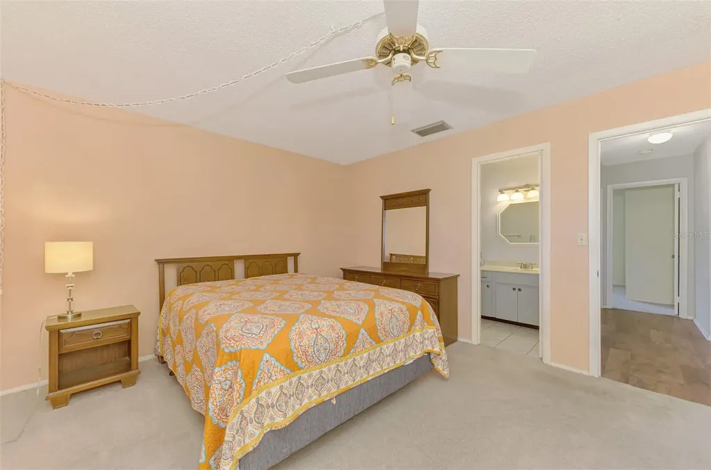 3360 Ramblewood Drive S Sarasota FL 34237