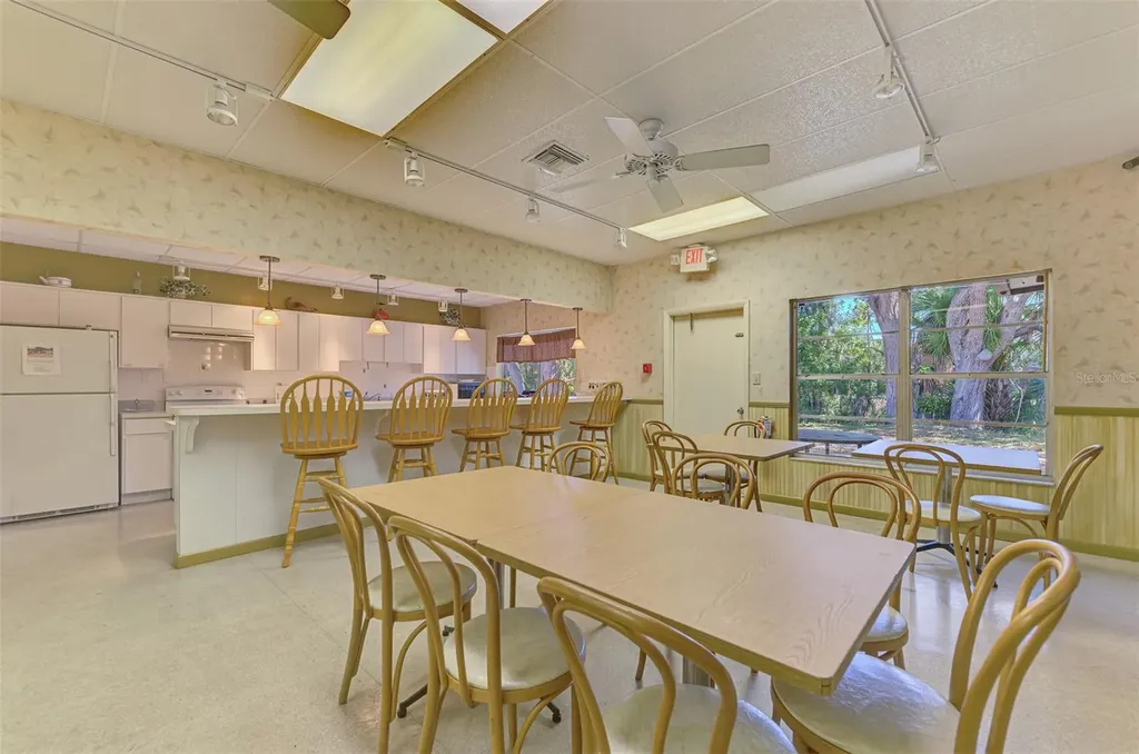 3360 Ramblewood Drive S Sarasota FL 34237