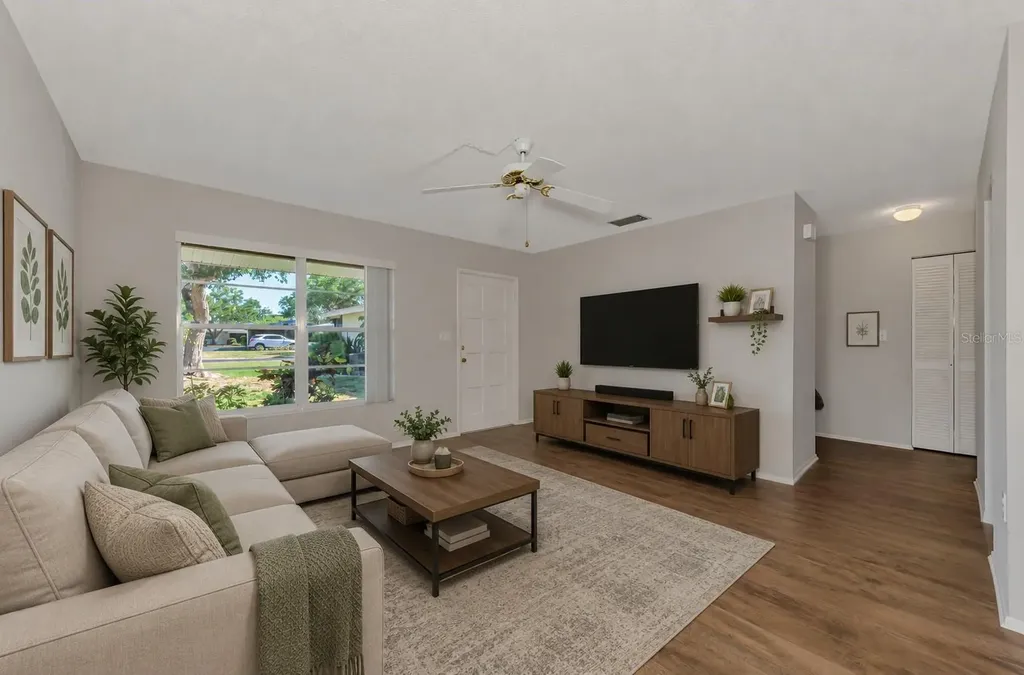 3360 Ramblewood Drive S Sarasota FL 34237