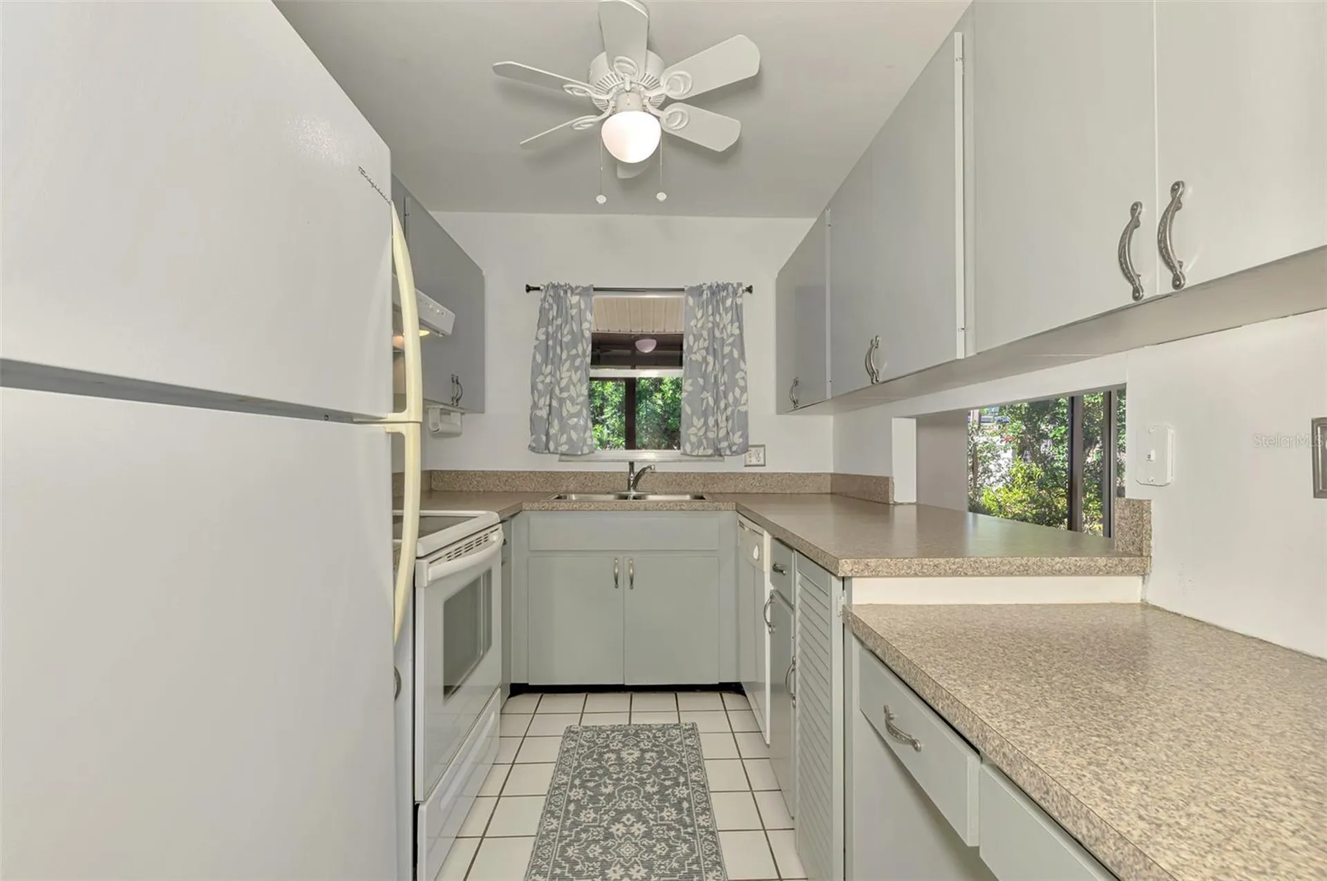3360 Ramblewood Drive S Sarasota FL 34237