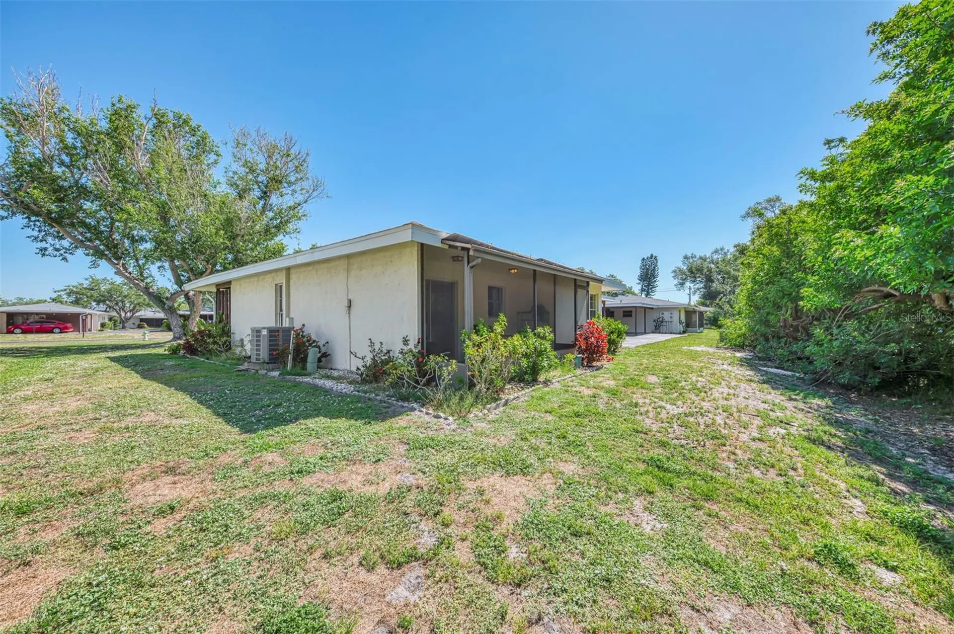 3360 Ramblewood Drive S Sarasota FL 34237
