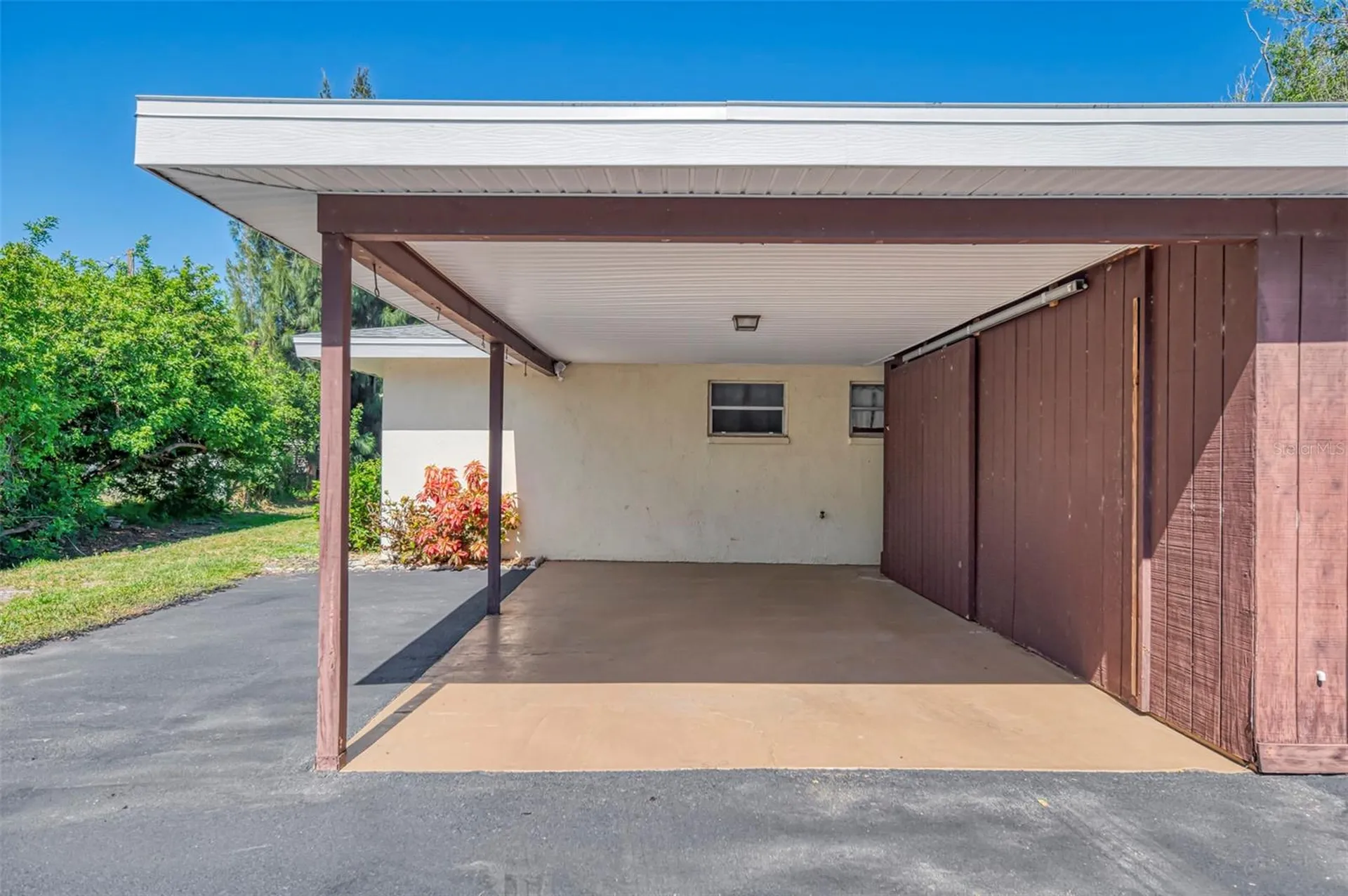 3360 Ramblewood Drive S Sarasota FL 34237