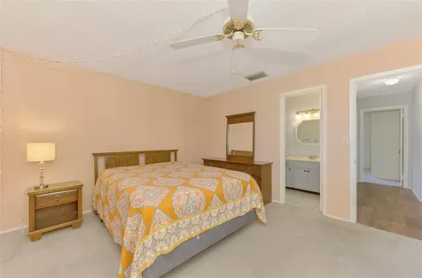 3360 Ramblewood Drive S Sarasota FL 34237