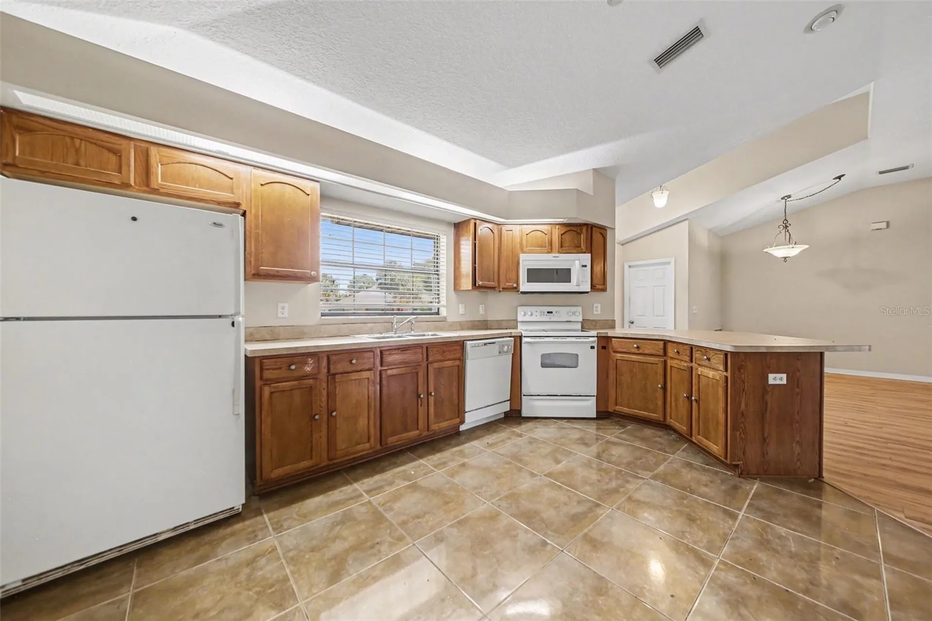 4750 Abaco Drive Tavares FL 32778