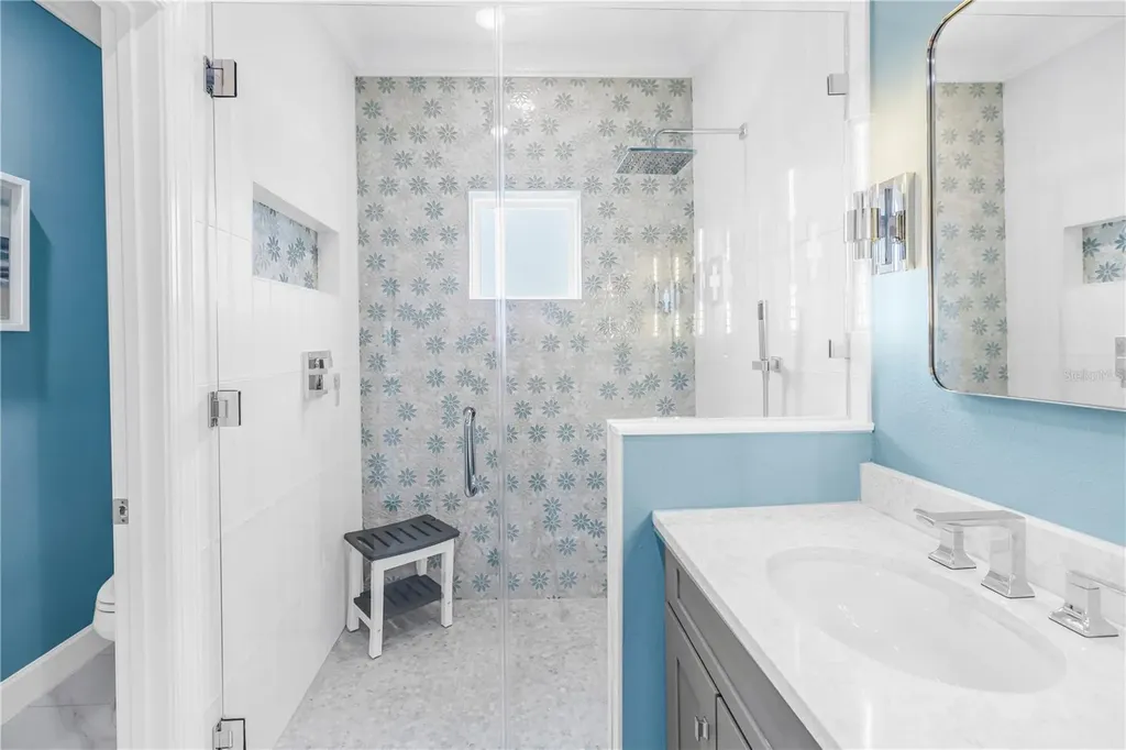 6149 Anchorage Way S St Petersburg FL 33712