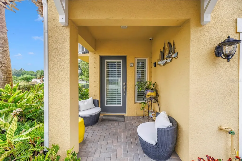 6149 Anchorage Way S St Petersburg FL 33712