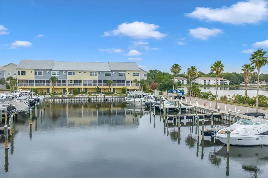 6149 Anchorage Way S St Petersburg FL 33712