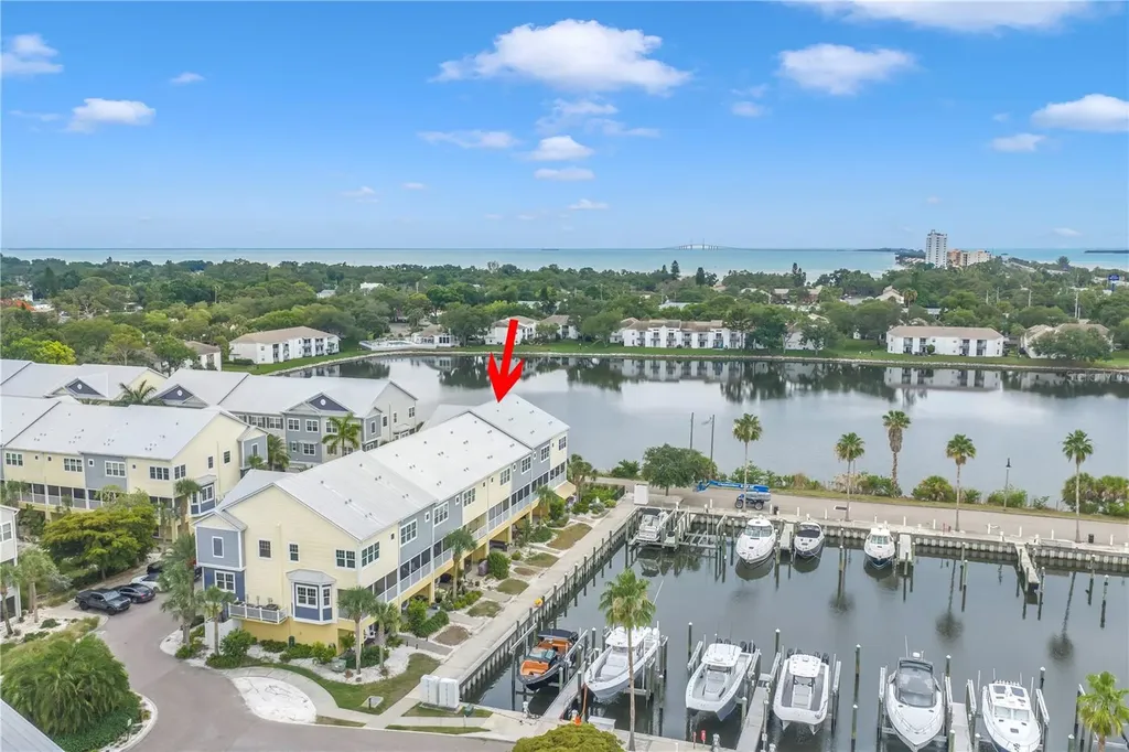 6149 Anchorage Way S St Petersburg FL 33712