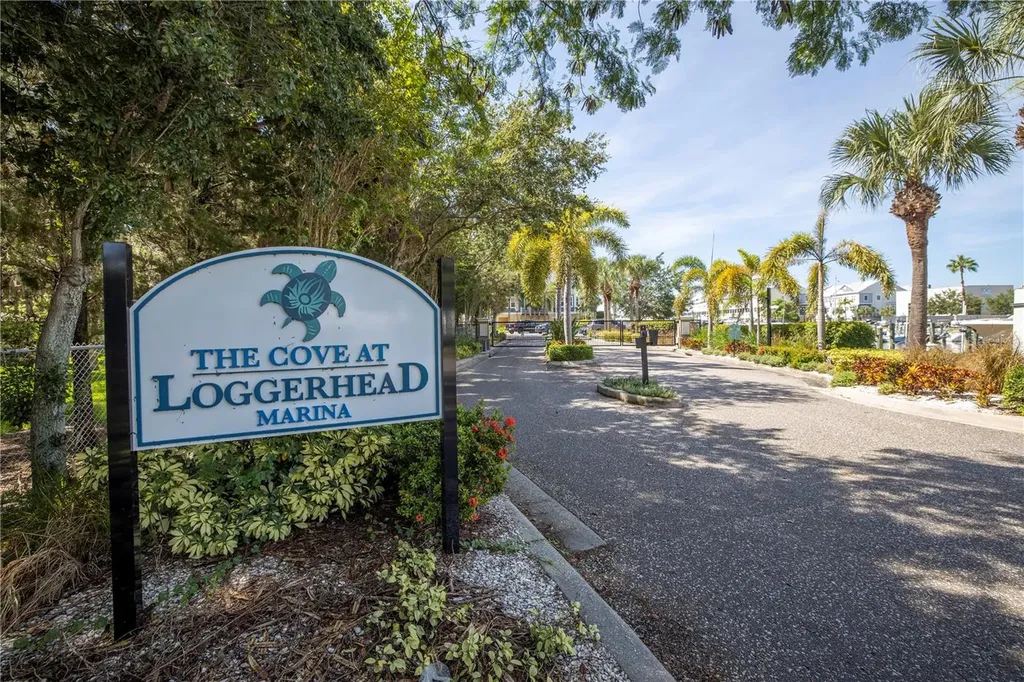 6149 Anchorage Way S St Petersburg FL 33712