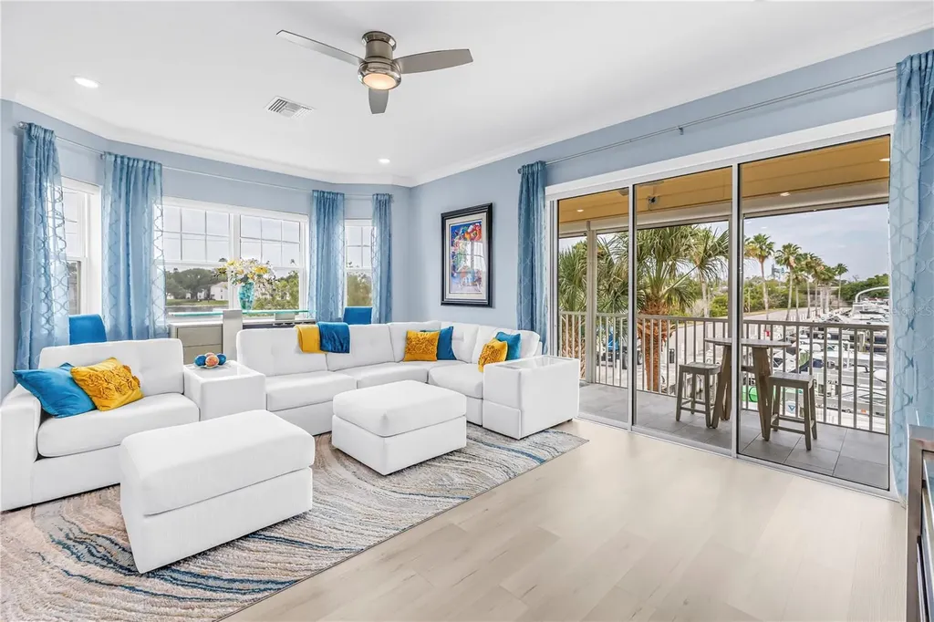 6149 Anchorage Way S St Petersburg FL 33712