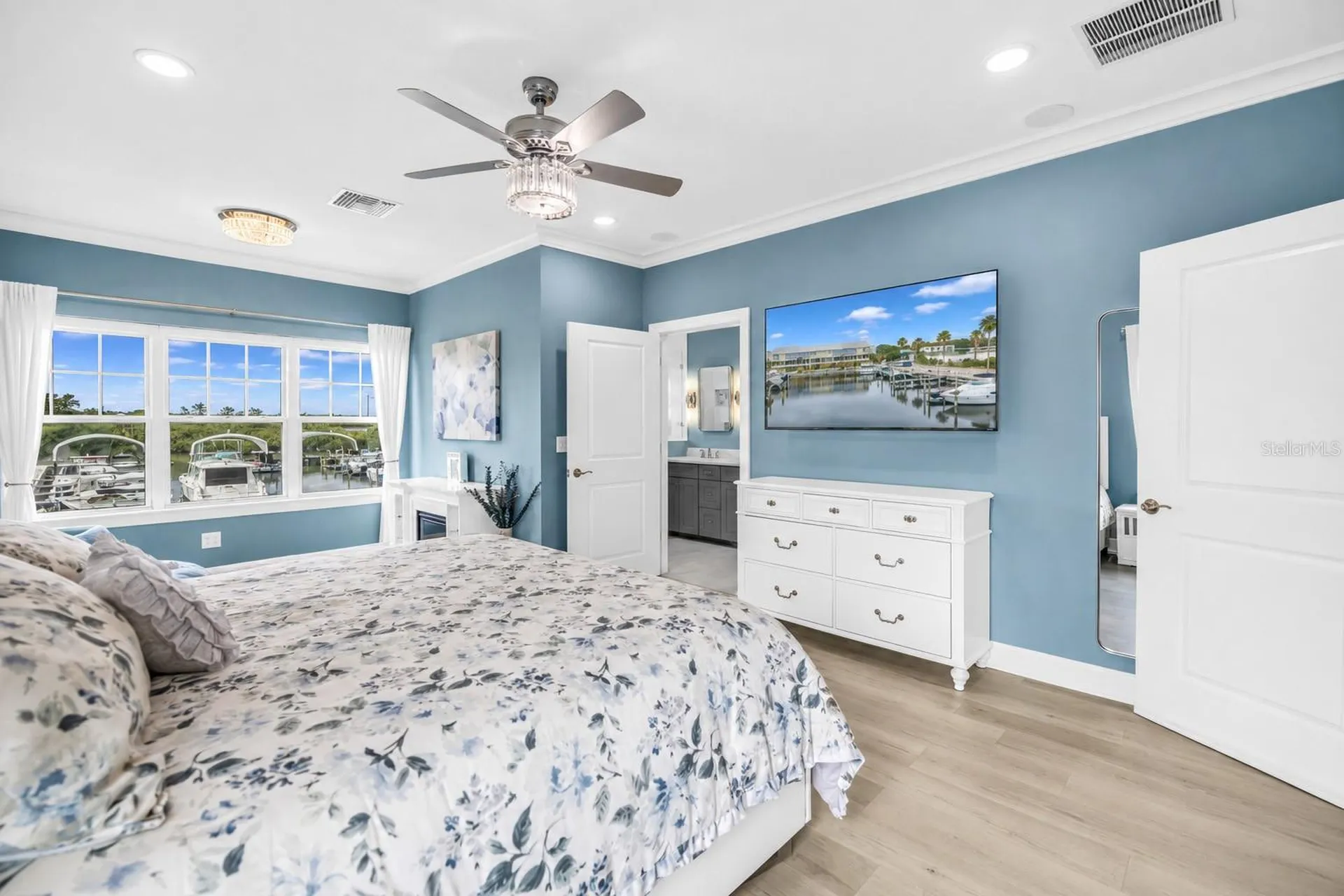 6149 Anchorage Way S St Petersburg FL 33712