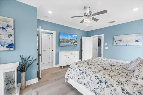 6149 Anchorage Way S St Petersburg FL 33712